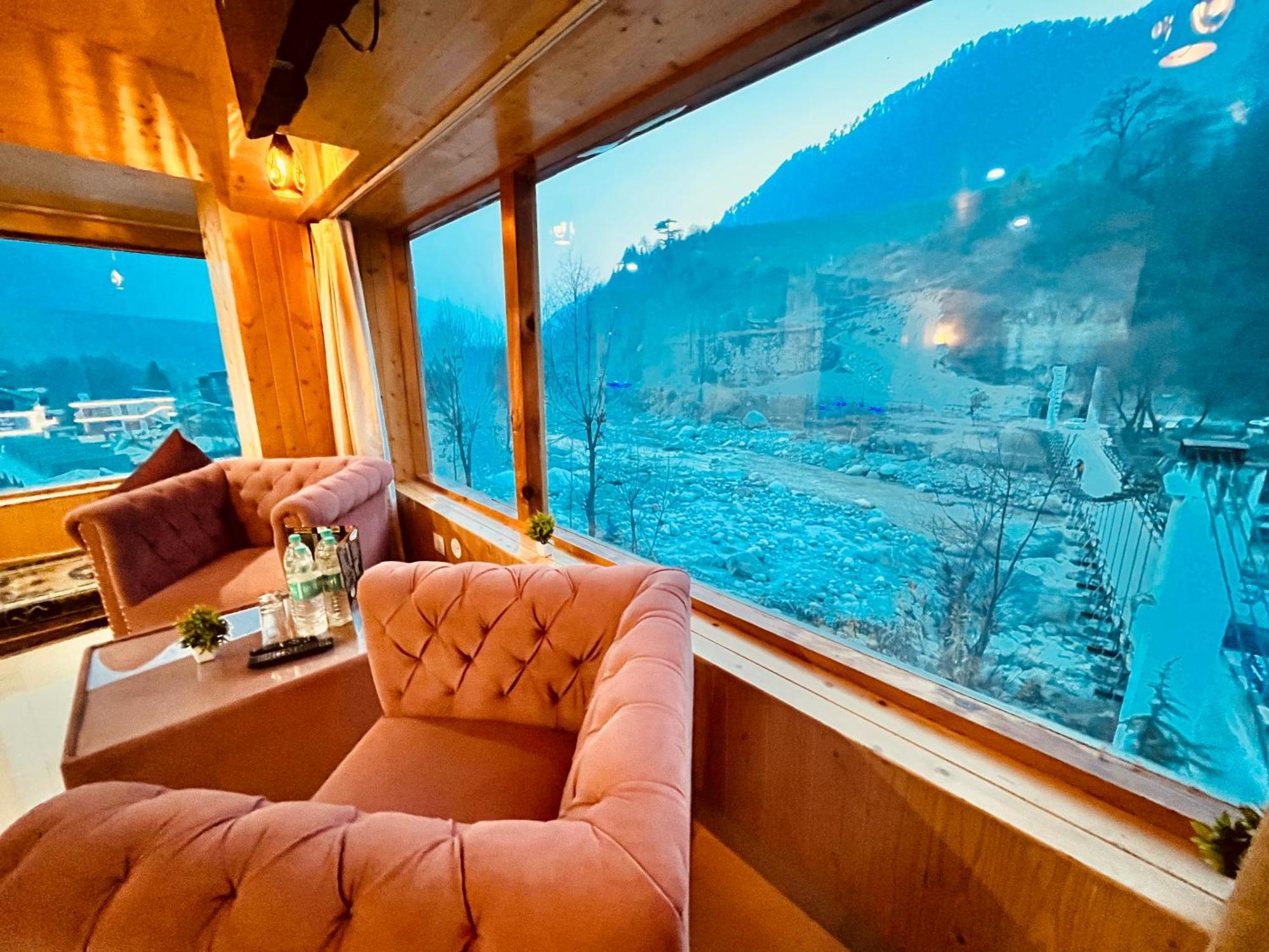 Himalayan Fort Resort, Manali - ! Riverside Property !! Big Lawn With Bonfire !! Best Selling !! Scenic River & Mountais View !! Big Parking !! Luxury Balcony Rooms !! Playing Zone !! Property Of The Year ! M 98160-43600 Luaran gambar