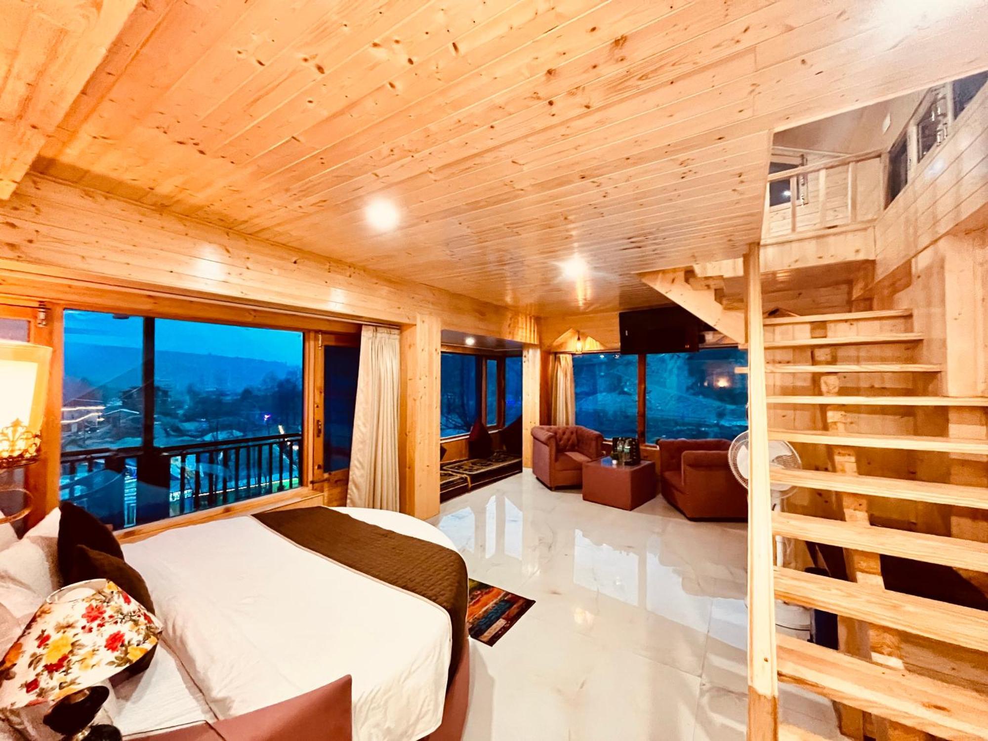 Himalayan Fort Resort, Manali - ! Riverside Property !! Big Lawn With Bonfire !! Best Selling !! Scenic River & Mountais View !! Big Parking !! Luxury Balcony Rooms !! Playing Zone !! Property Of The Year ! M 98160-43600 Luaran gambar