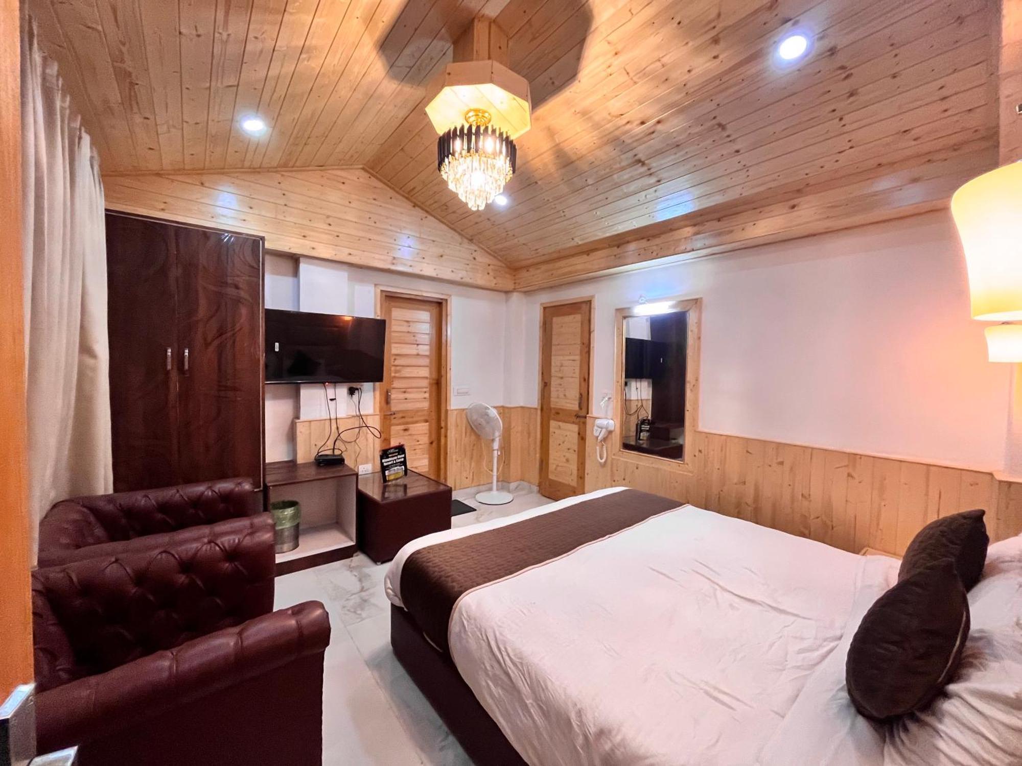 Himalayan Fort Resort, Manali - ! Riverside Property !! Big Lawn With Bonfire !! Best Selling !! Scenic River & Mountais View !! Big Parking !! Luxury Balcony Rooms !! Playing Zone !! Property Of The Year ! M 98160-43600 Luaran gambar